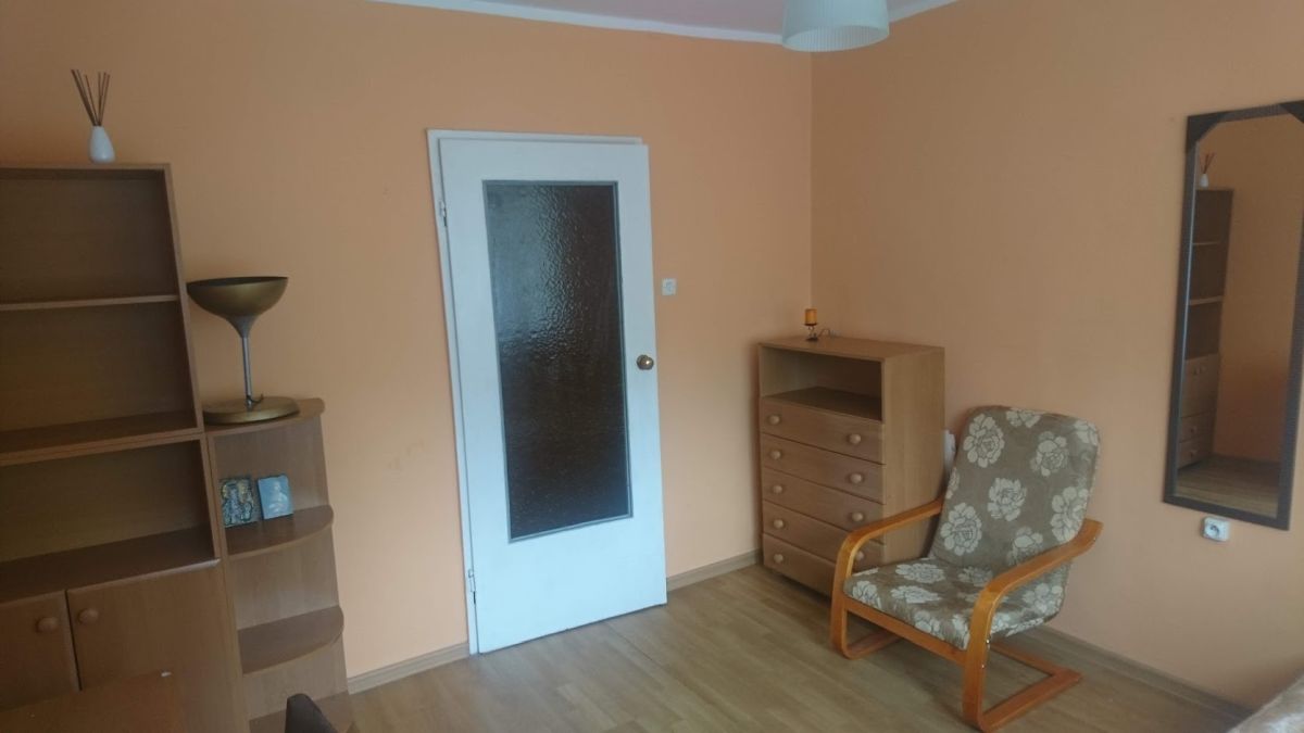 Pokój do wynajęcia dla studentki - 1